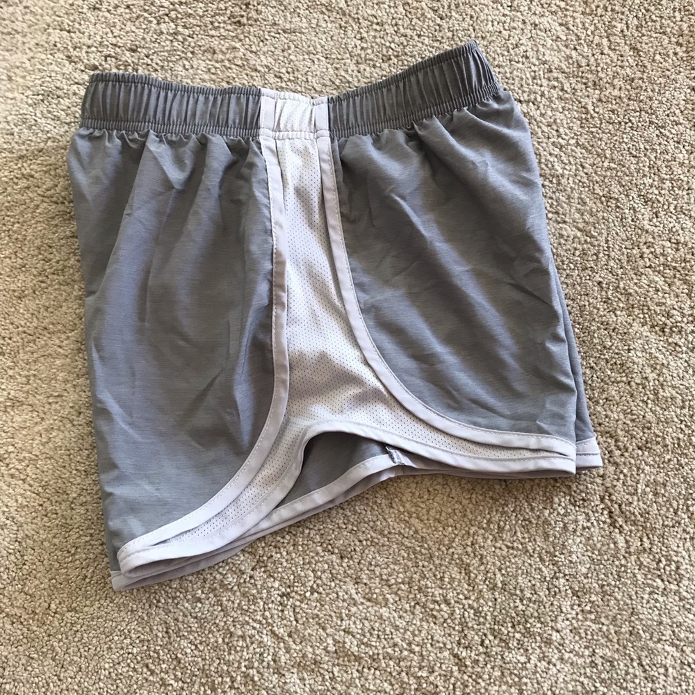 Nike Women’s Tempo Running Shorts Bundle, XS - Picture 4 of 12